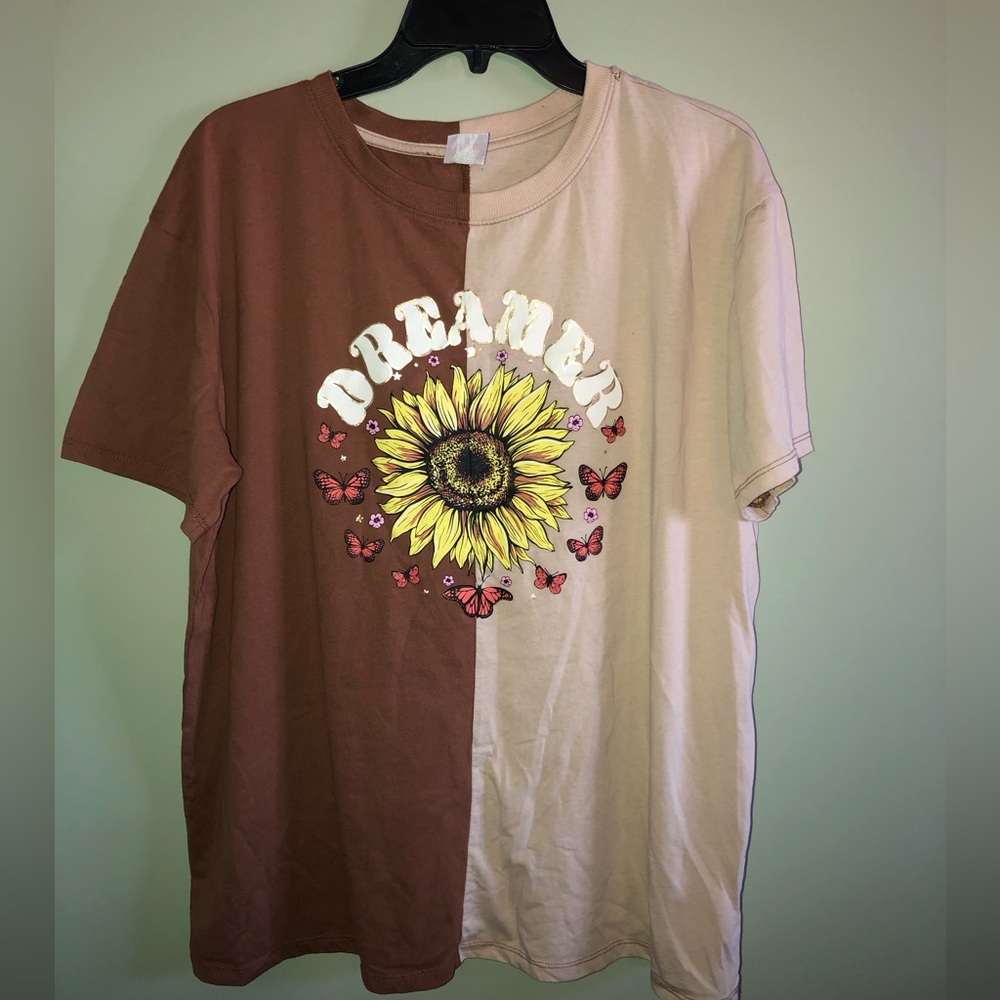 Brown/beige T-shirt